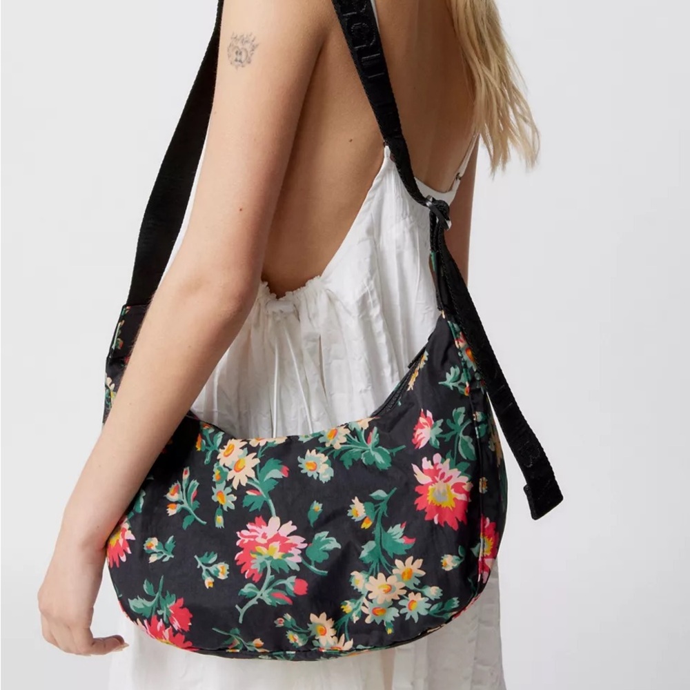 BAGGU Laura Ashley Medium Nylon Crescent Bag